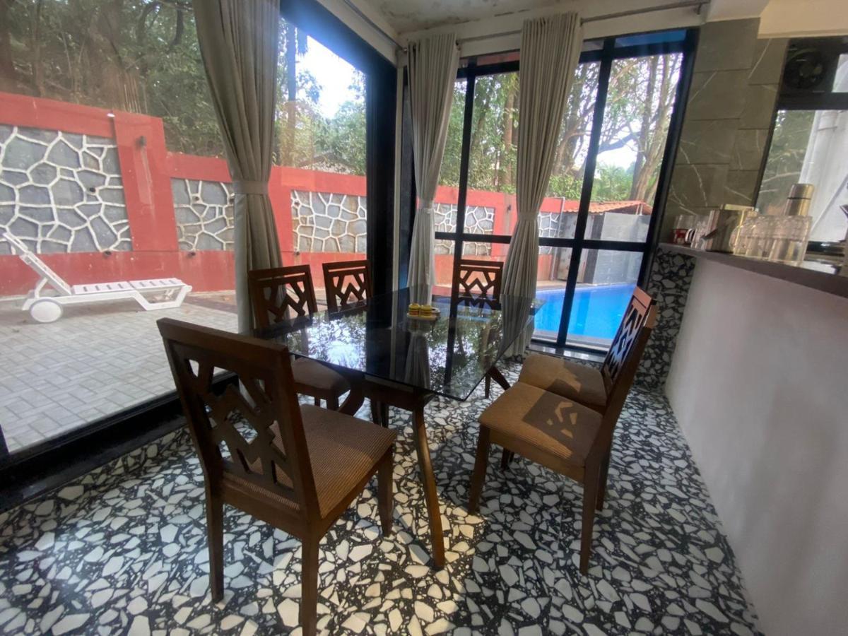 West Valley Villa , Casa Raywood ロナバラ エクステリア 写真