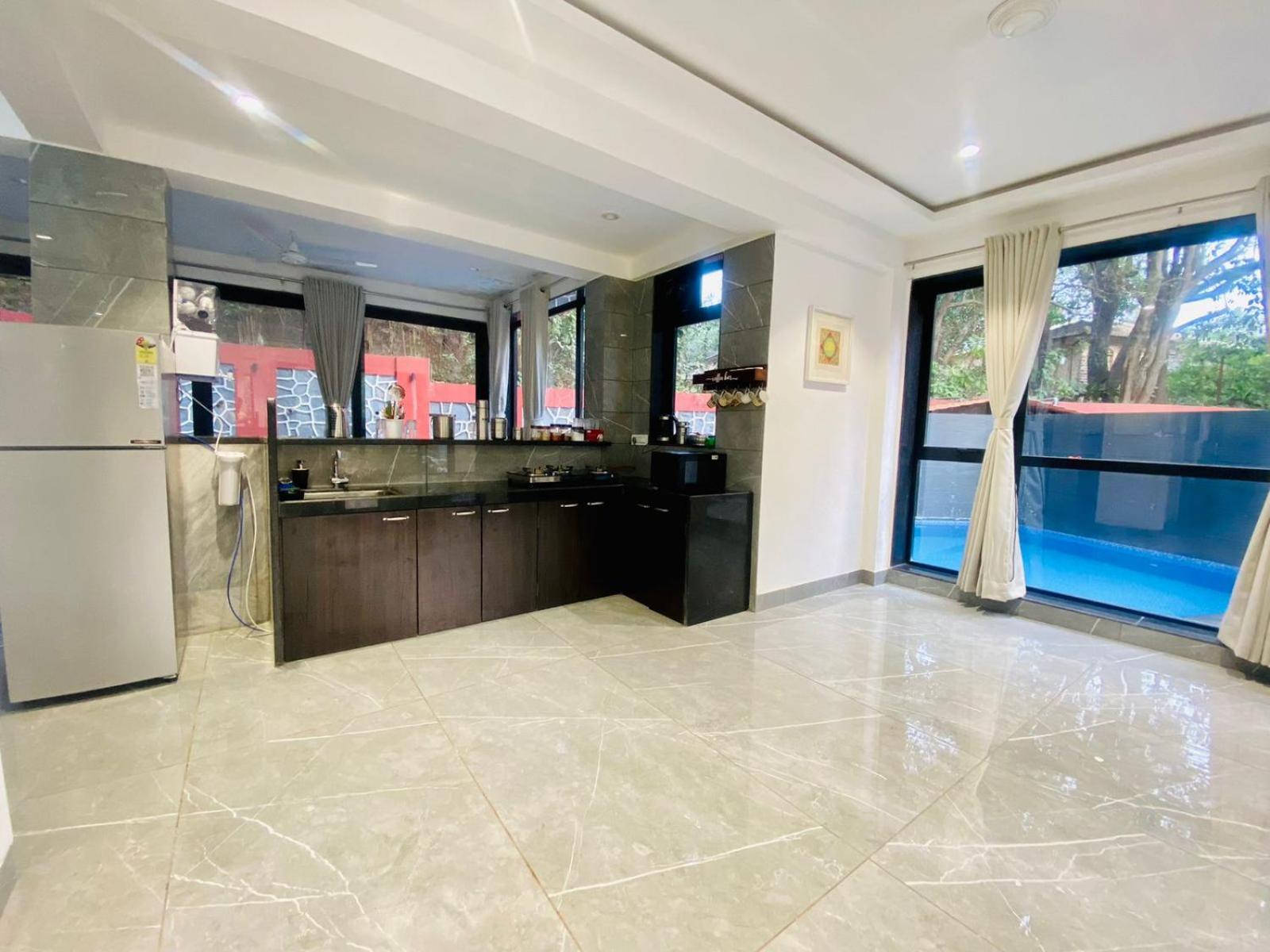 West Valley Villa , Casa Raywood ロナバラ エクステリア 写真