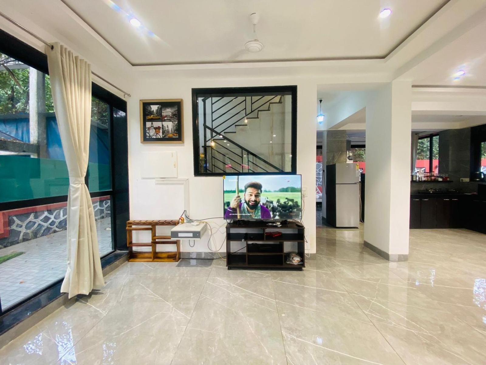 West Valley Villa , Casa Raywood ロナバラ エクステリア 写真