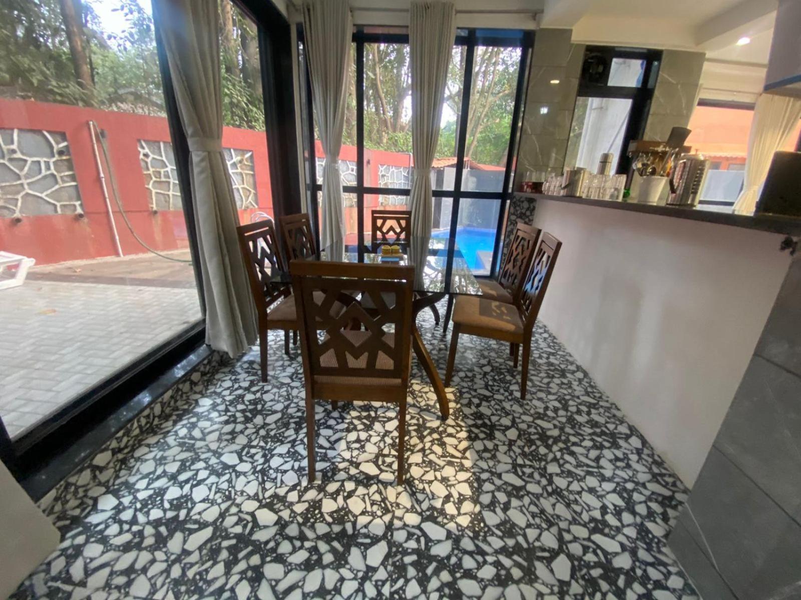 West Valley Villa , Casa Raywood ロナバラ エクステリア 写真